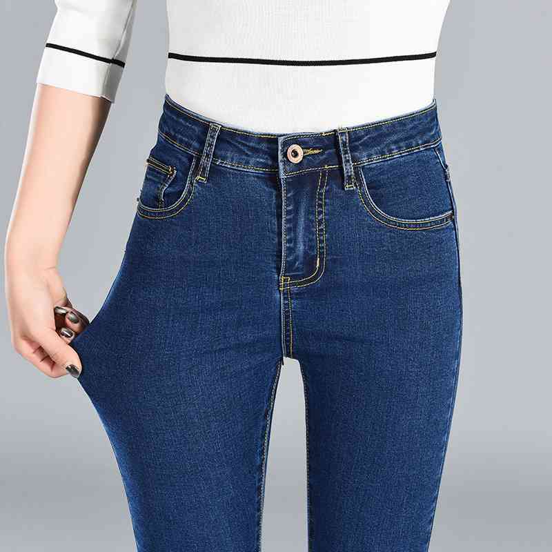 Women's Slim Fit Elastic Jeans
