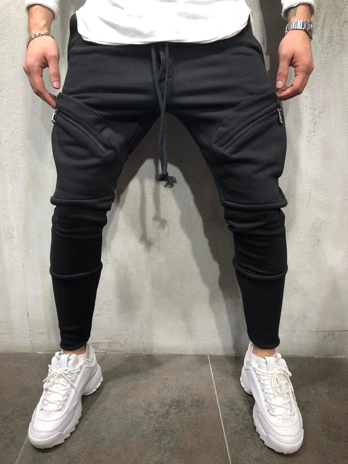 Men's Sports Pants With Multiple Pockets