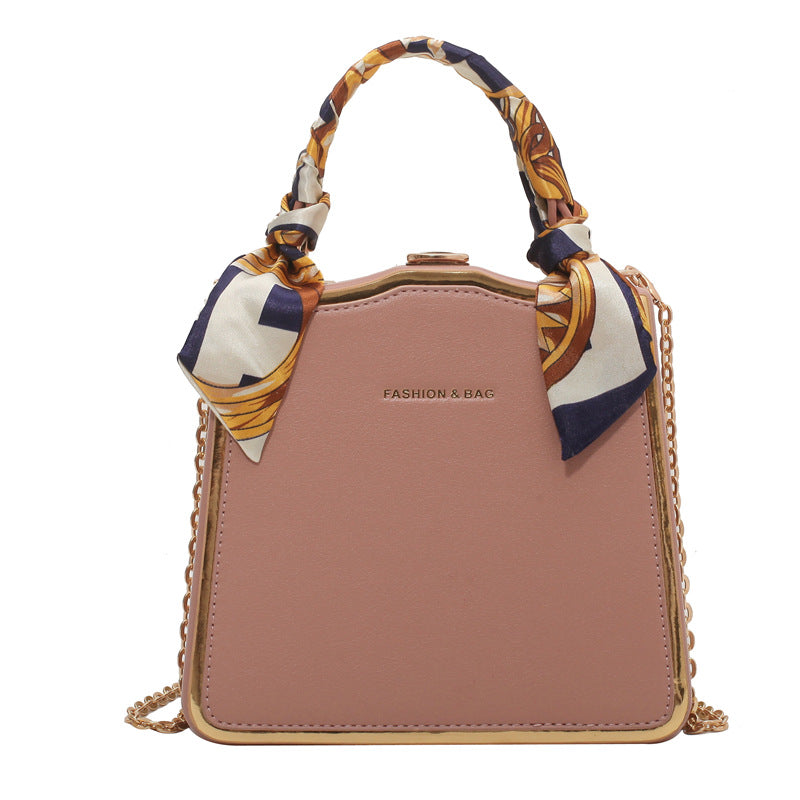 Women's Chained Single Shoulder Crossbody Bag
