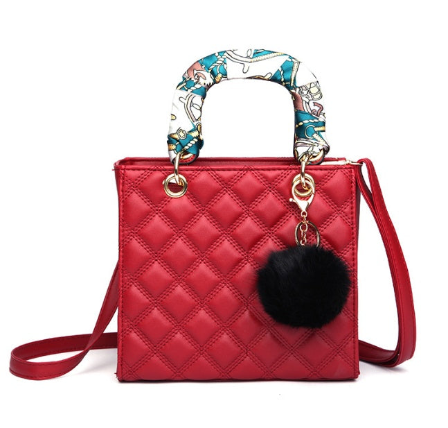 Women's Diamond Patterned Crossbody Bag