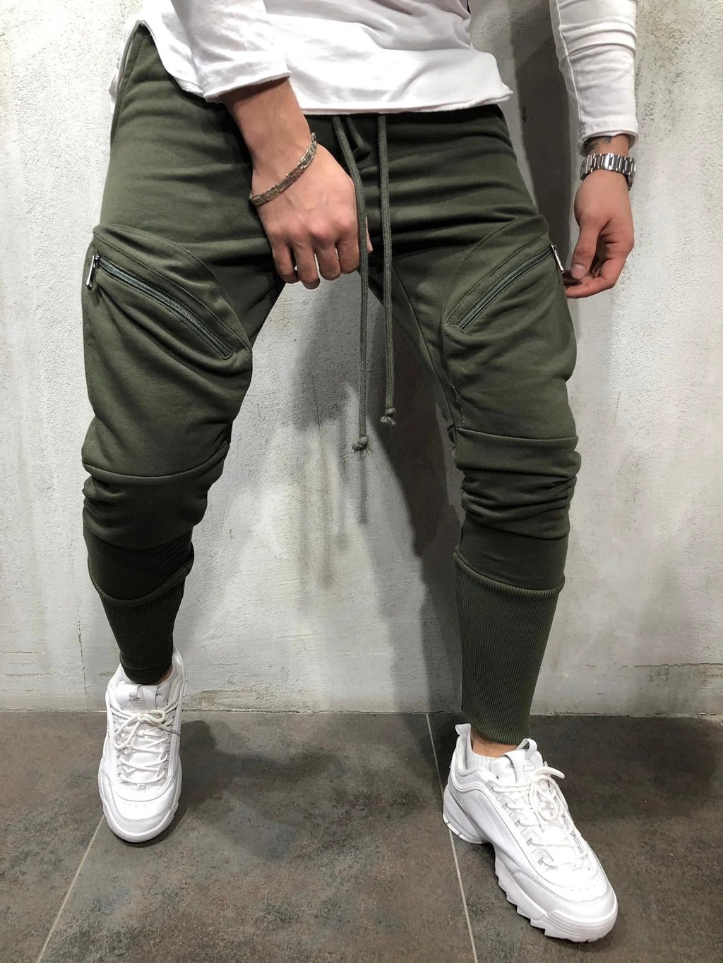 Men's Sports Pants With Multiple Pockets