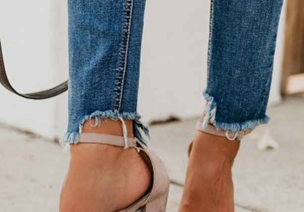 Women's Skinny Torn Look Jeans