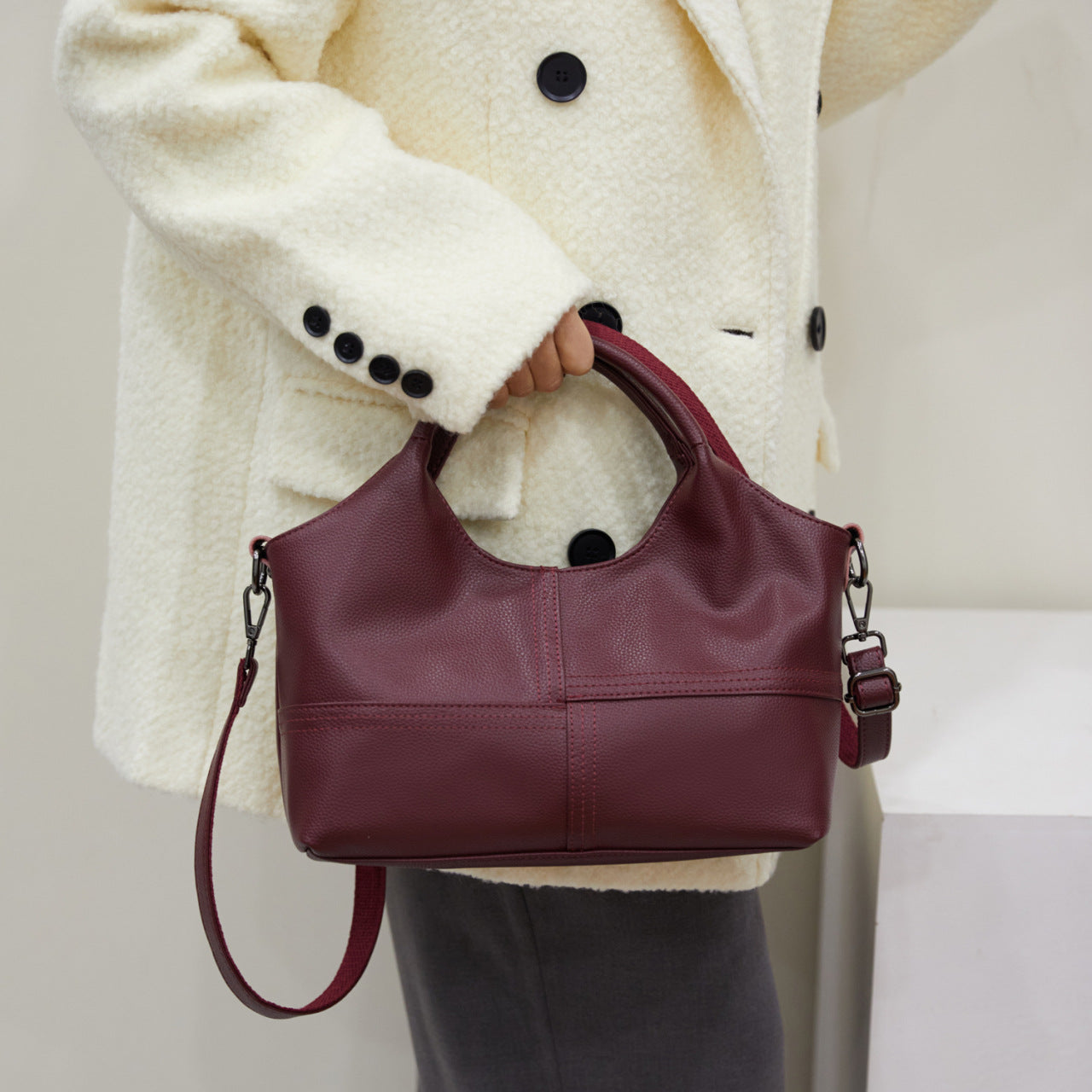 Women's Large Capacity Soft Texture Handbag