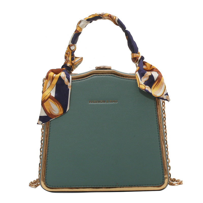 Women's Chained Single Shoulder Crossbody Bag