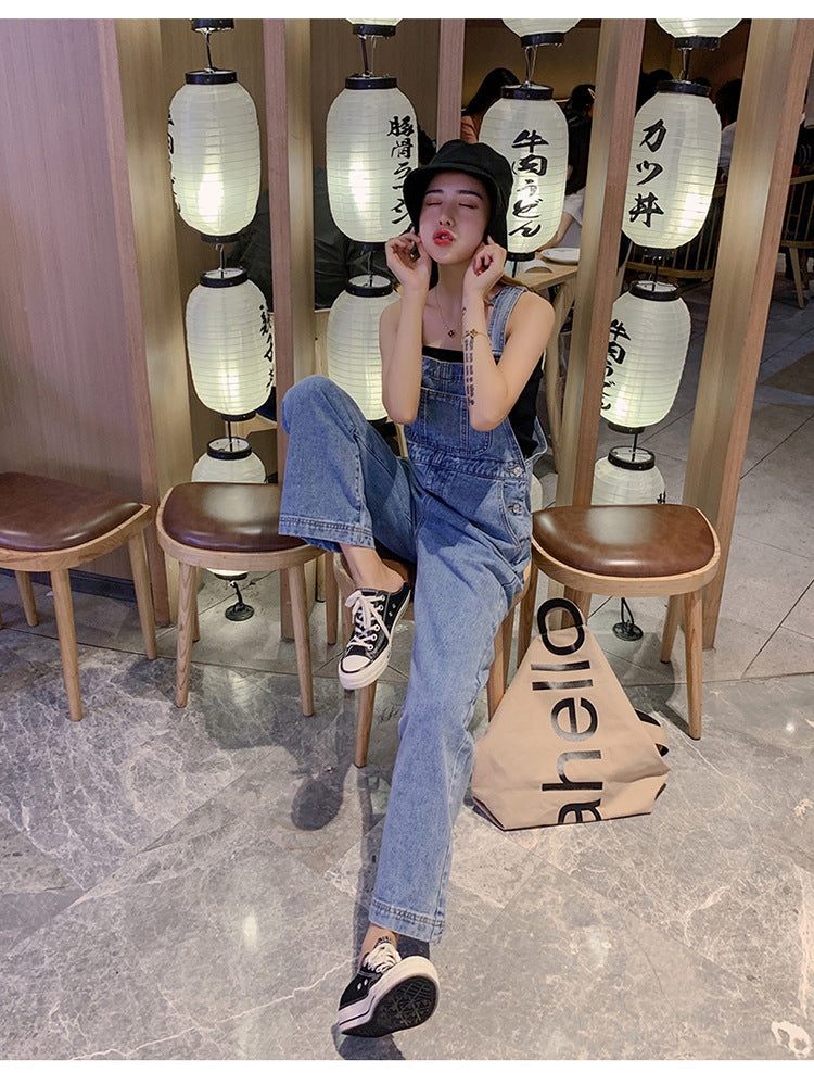 Women's Jeans With Wide Leg Suspenders