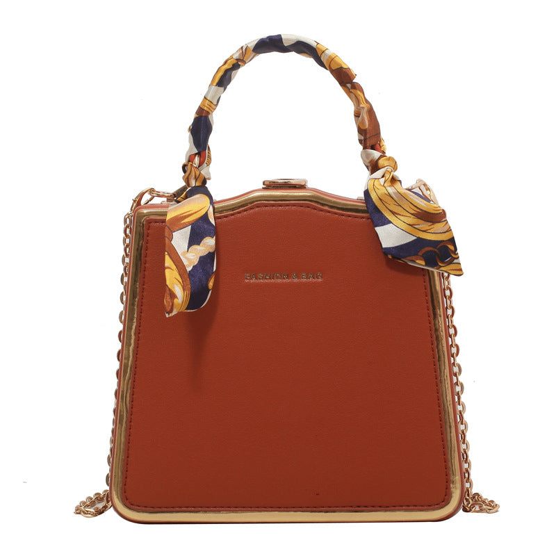 Women's Chained Single Shoulder Crossbody Bag