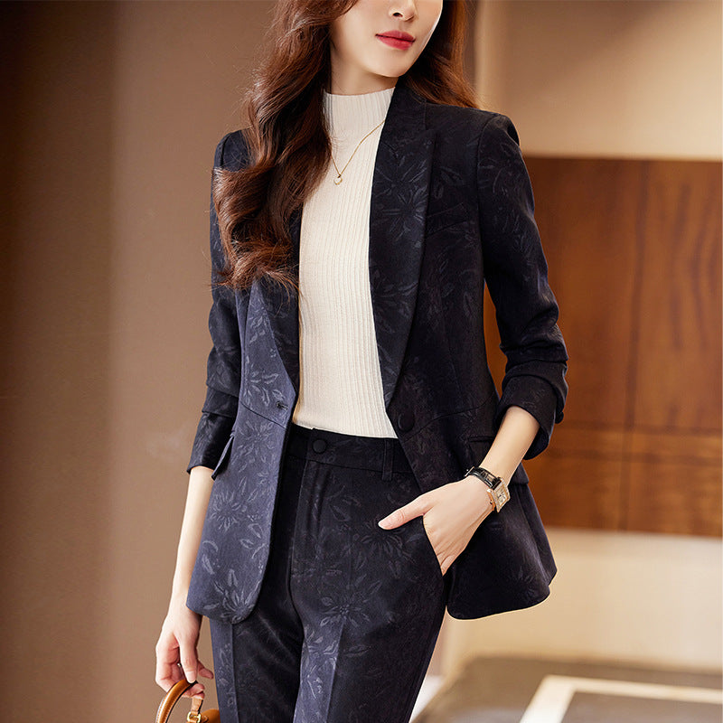 Women's Light Patterned Pant suit