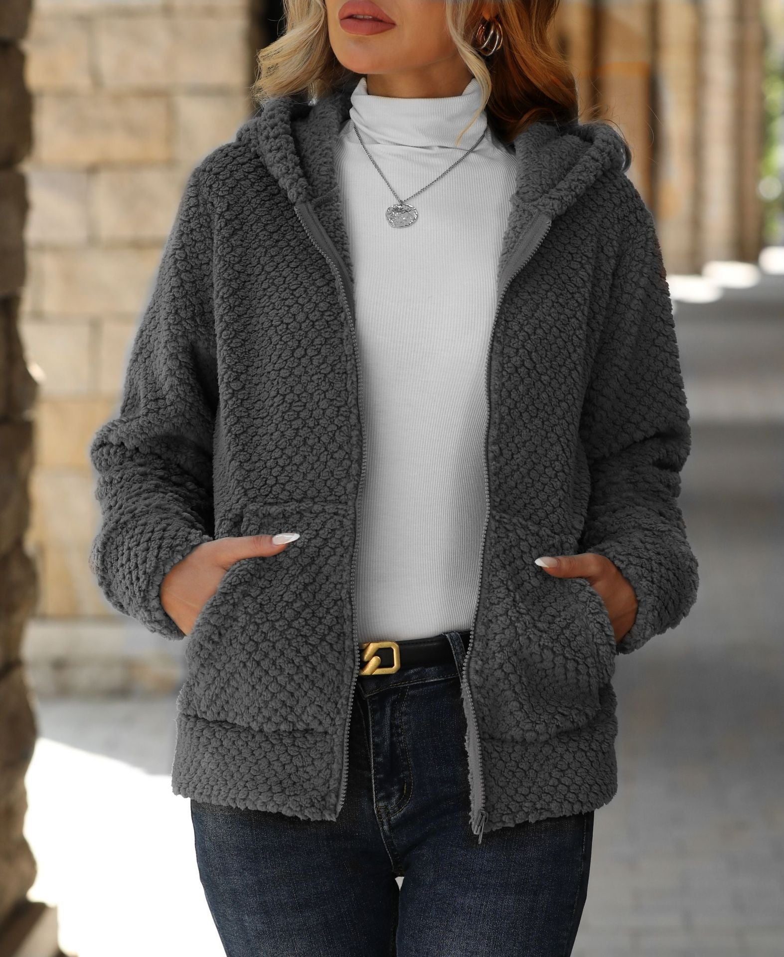 Women's Loose Pocket Hooded Zipped Sweater