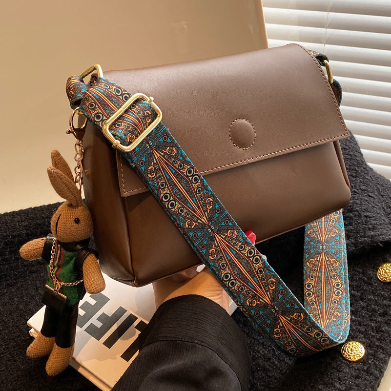 Women's Clamshell Crossbody bag