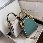 Women's Chained Single Shoulder Crossbody Bag