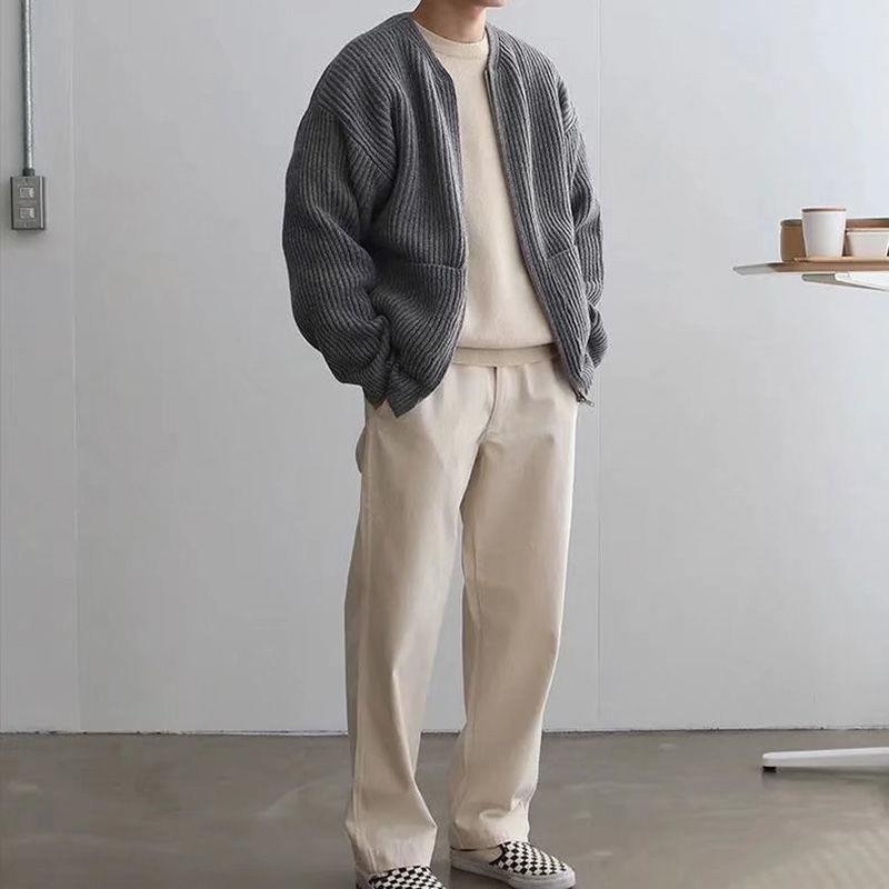 Men's Zip Up Knitted Long Sleeved Jacket