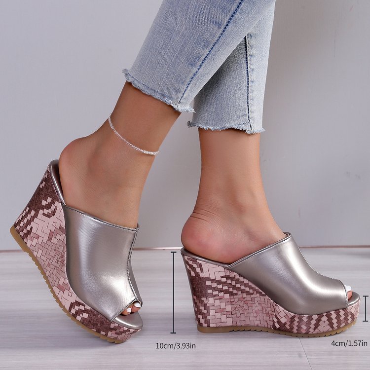 Women's High Platformed Flat Sandals